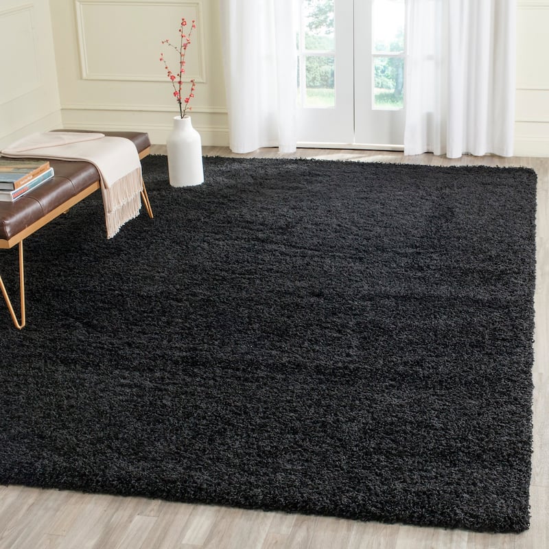SAFAVIEH Laguna Shag Verdiana Solid Color 2-inch Thick Rug.