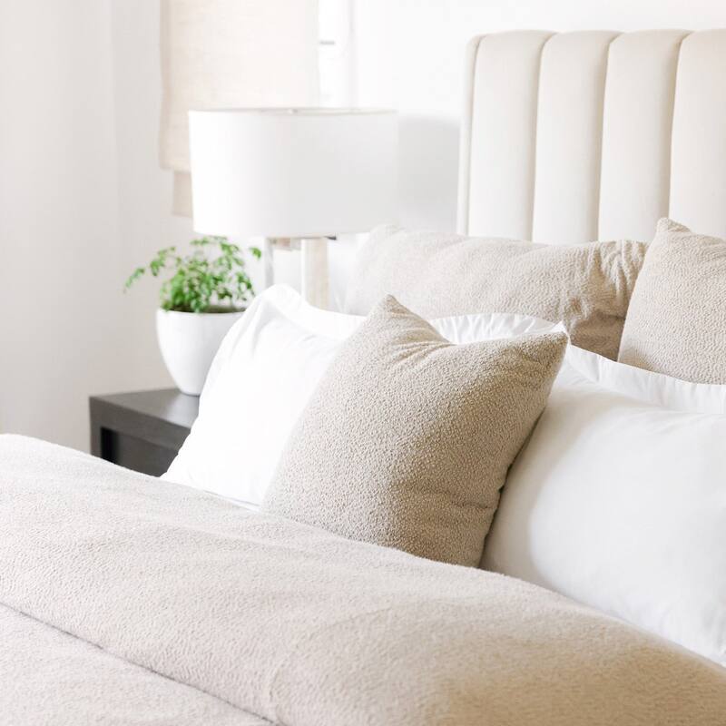 Jennifer Adams Chunky Super Soft Boucle Comforter