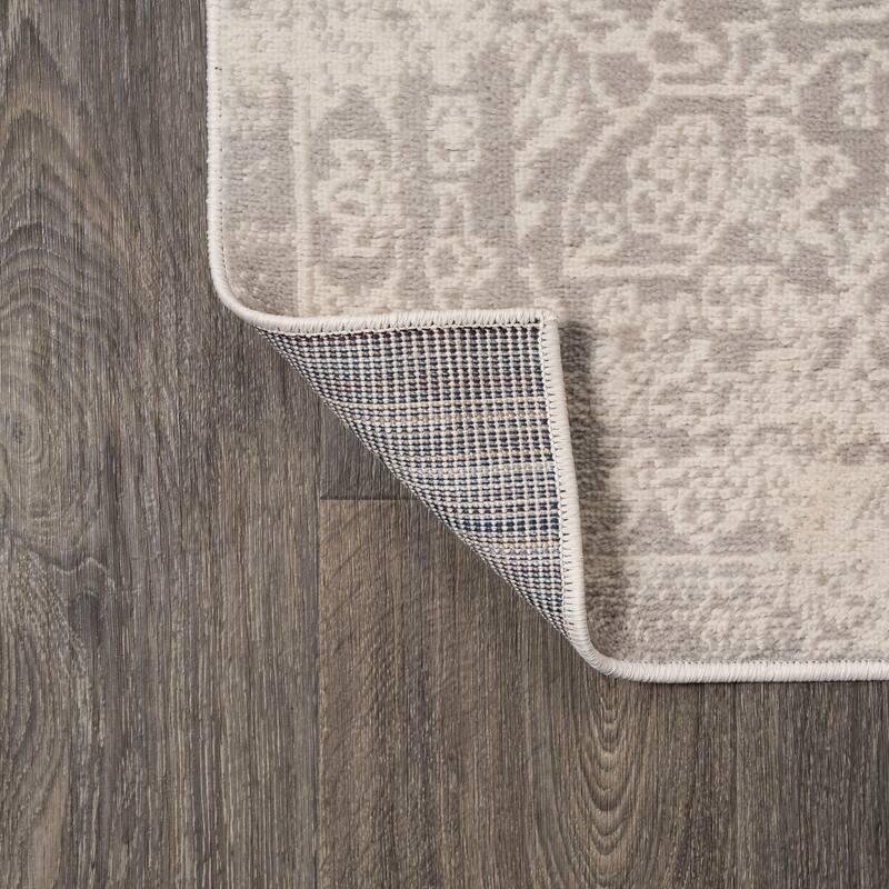 JONATHAN Y Rosalia Ornate Medallion Modern Area Rug