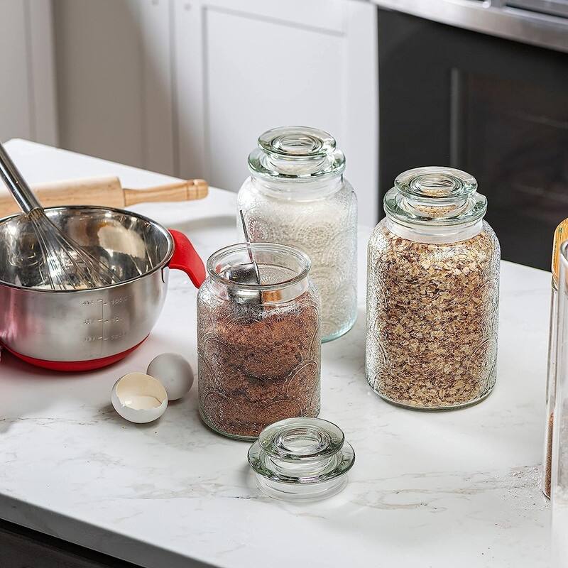 Food Storage Containers with Airtight Lids