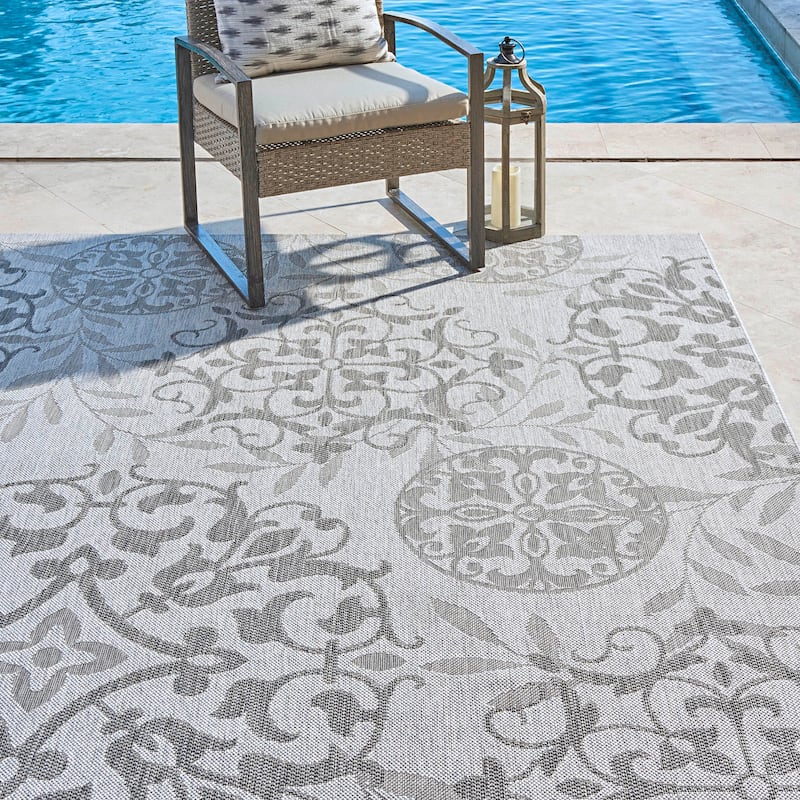Gertmenian Paseo Emilia Grey Casual Medallion Indoor/Outdoor Area Rug Bed Bath & Beyond 34199057