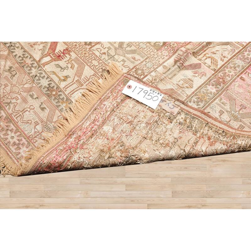 Hand Knotted Beige Authentic Pictorial Soumak Persian Silk Traditional Oriental Area Rug - 6' 8'' x 8' 6''