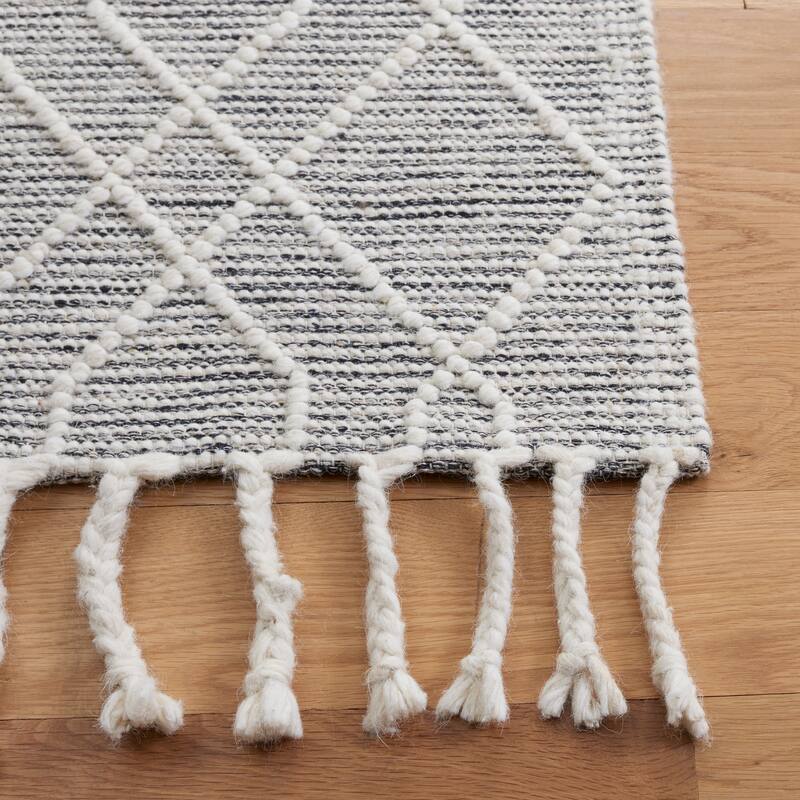SAFAVIEH Handmade Natura Giacomina Transitional Wool Rug - 6' Square - Ivory/Black