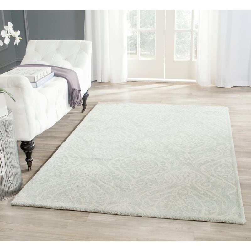 SAFAVIEH Handmade Bella Teresia Modern Floral Wool Rug - 3' x 5' - Silver/Ivory