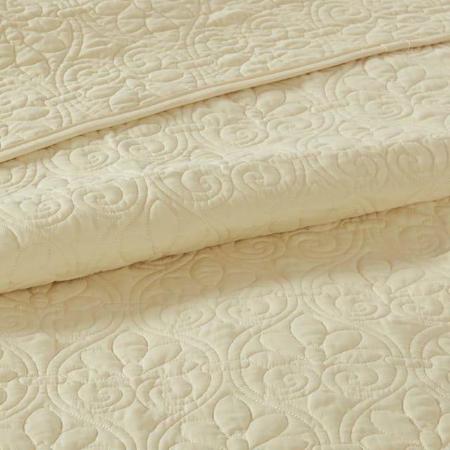 Madison Park Mansfield Reversible Bedspread Set