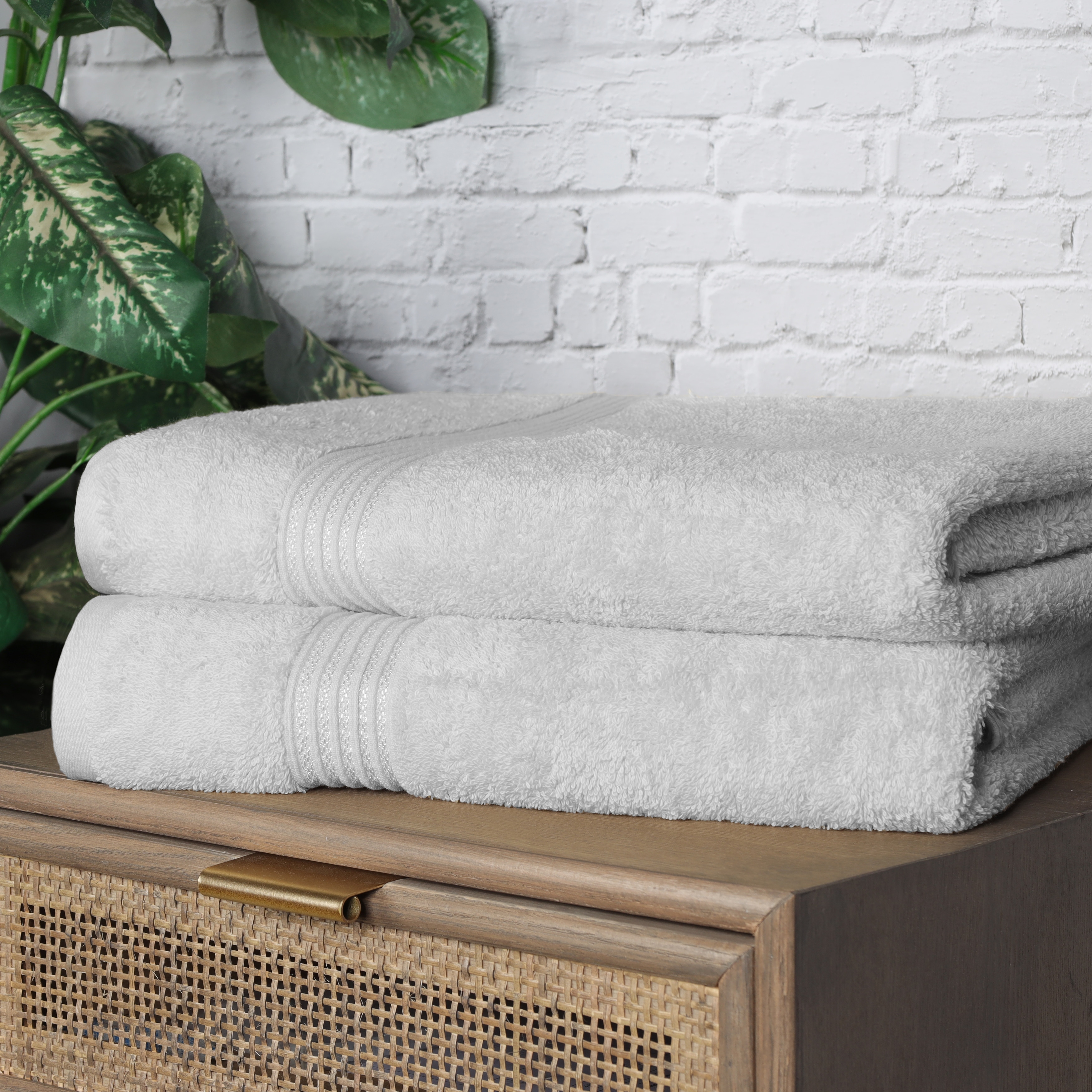  SUPERIOR Egyptian Cotton 800 GSM Towel Set, Includes 2 Bath  Towels, 2 Hand Towels, 2 Face Towels, Luxury Plush Bathroom Essentials,  Ultra Thick, Spa, Shower, Guest Bath, Apartment, Home, Charcoal : Home &  Kitchen