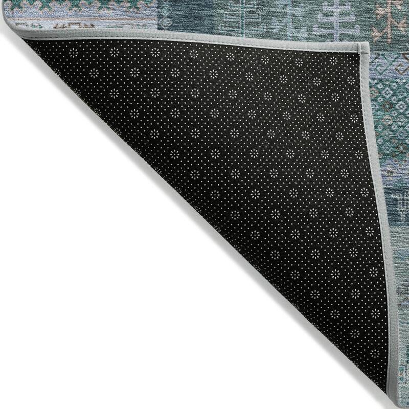 Machine Washable Indoor/Outdoor Global Kilim Chantille Rug