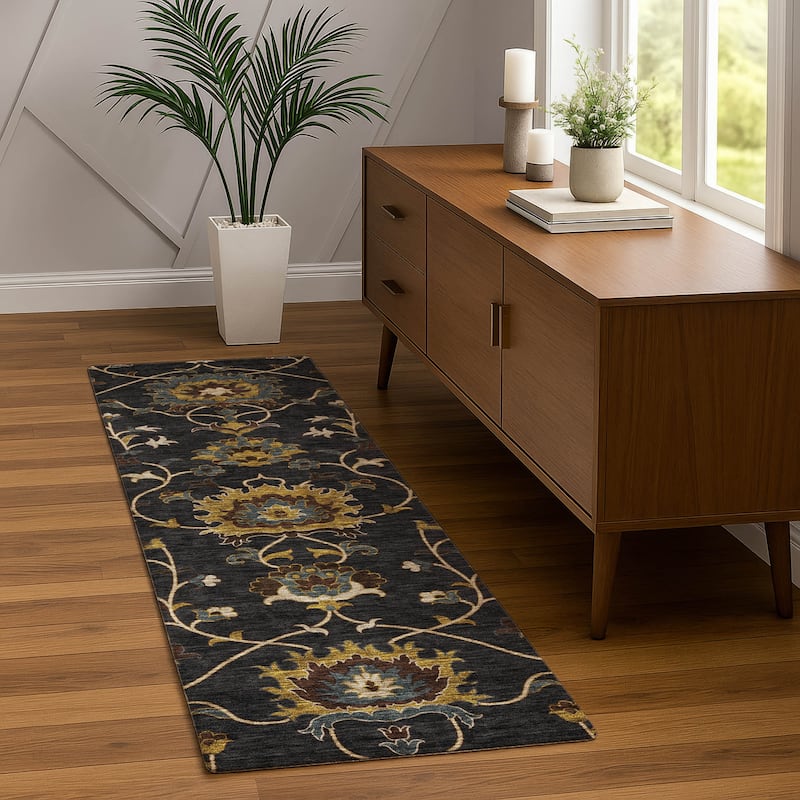 Machine Washable Indoor/ Outdoor Traditional Luna Chantille Rug