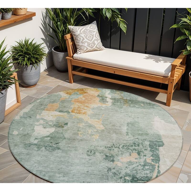 HomeRoots Abstract Transitional Rectangle Outdoor Rug - 8' Round