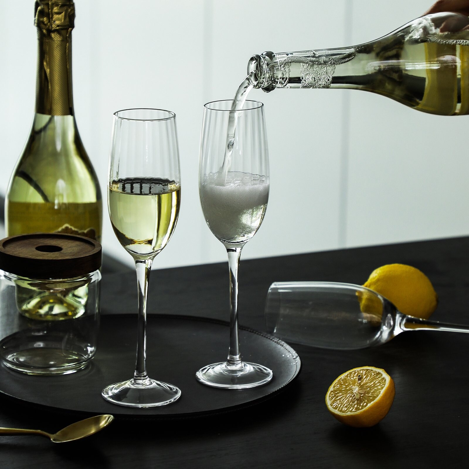 https://ak1.ostkcdn.com/images/products/is/images/direct/ad642af5f6de652be7ed899ad00fbda912b379e8/Ribbed-Optic-Champagne-Flutes-set-of-4.jpg