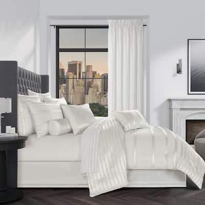 J. Queen New York Calvari Comforter Set