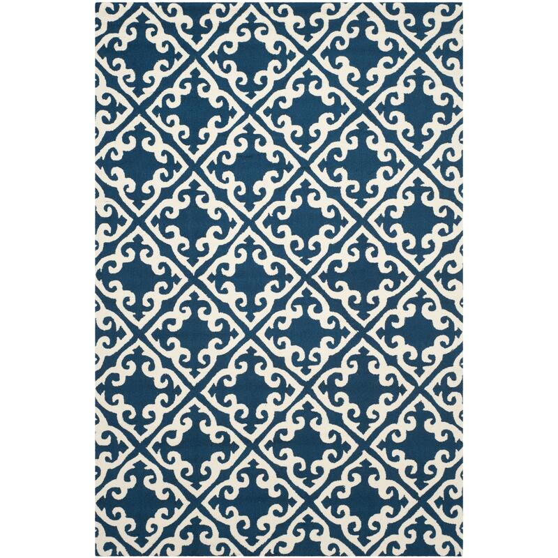 SAFAVIEH Handmade Easy Care Latanya Oriental Rug