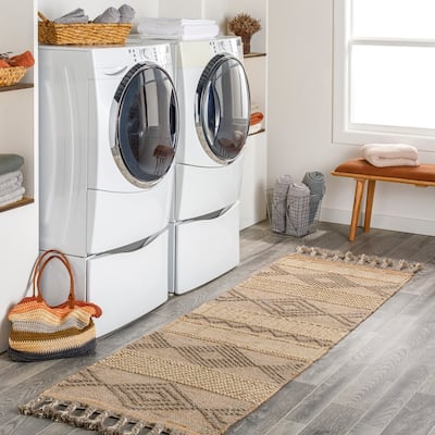 Artistic Weavers Roan Bohemian Geometric Wool & Jute Area Rug