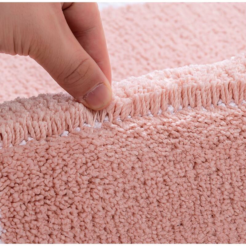 Anti Slip Bath Mat 21x 34 Soft Microfibre Polyester, Highly Absorbent, Machine Washable Bathroom Rug.