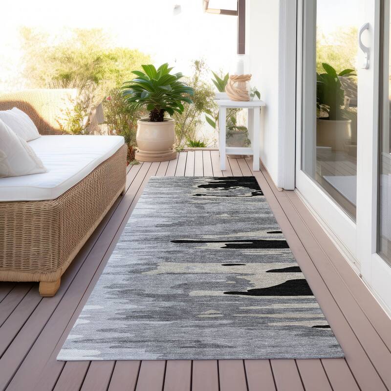 Machine Washable Indoor/ Outdoor Brushstrokes Ombre Chantille Rug