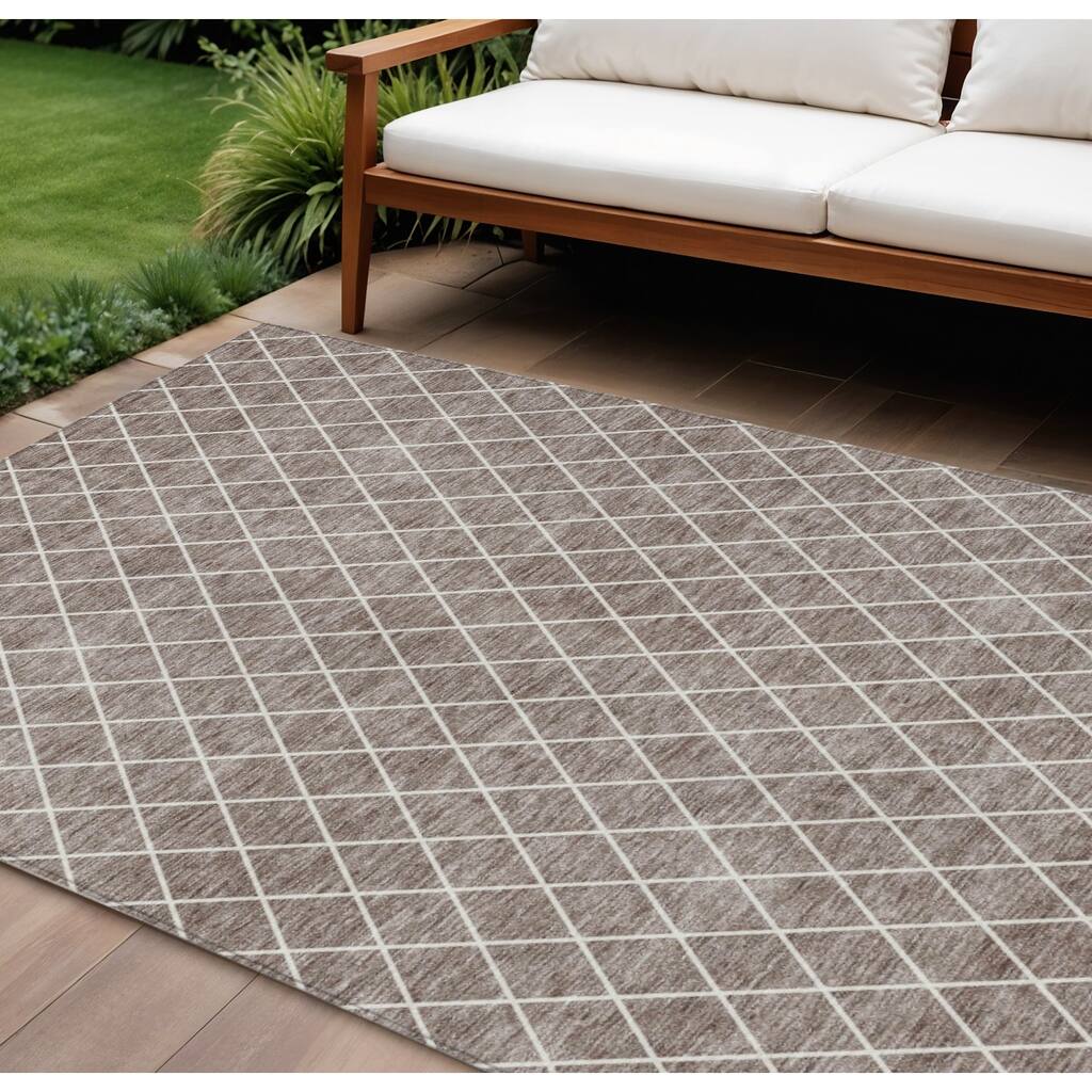 HomeRoots Geometric Transitional Rectangle Outdoor Rug