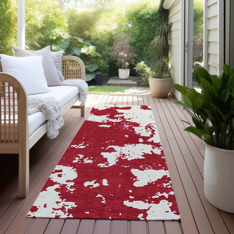 Machine Washable Indoor/ Outdoor Chantille Abstract Rug - Red - 2'3" x 7'6"