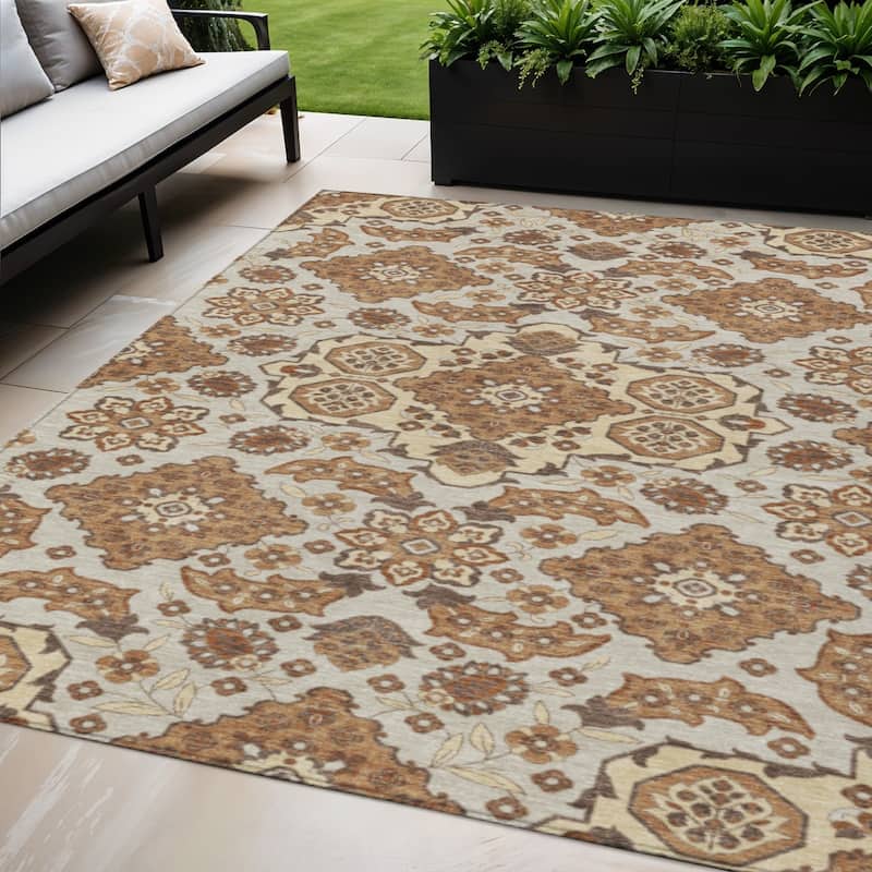 HomeRoots Medallion Traditional Rectangle Outdoor Rug - 5' X 8'