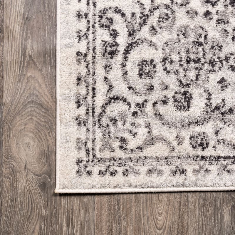 JONATHAN Y Brooklyn Filigree Medallion Area Rug