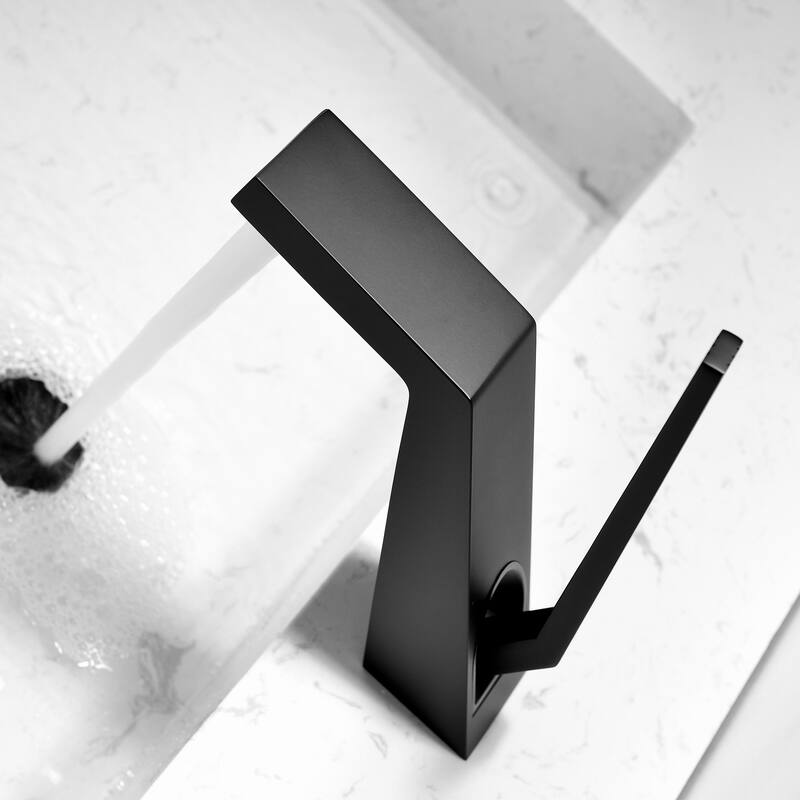 Solid Brass Single Hole Single Handle Bathroom Sink Faucet