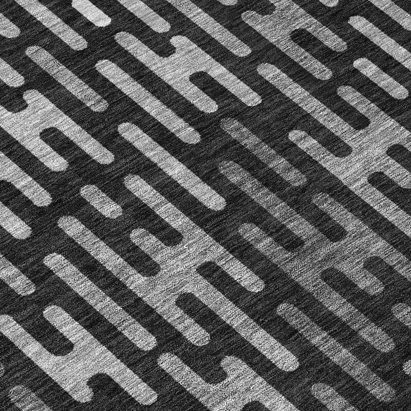 Machine Washable Indoor/ Outdoor Modern Kingman Chantille Rug