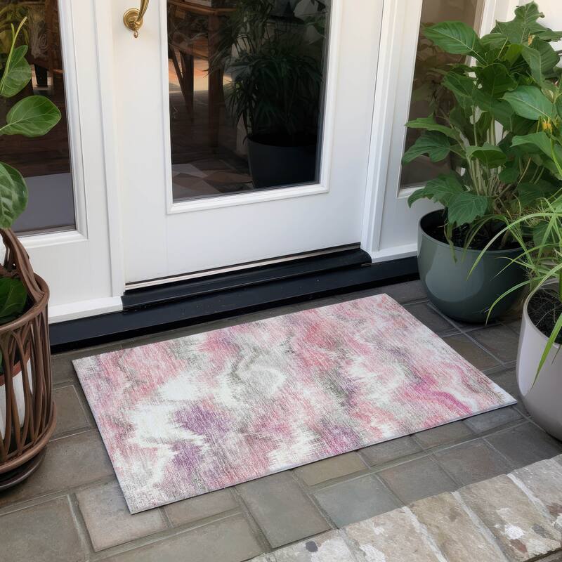 Machine Washable Indoor/ Outdoor Abstract Watercolor Chantille Rug - Blush - 1'8" x 2'6"