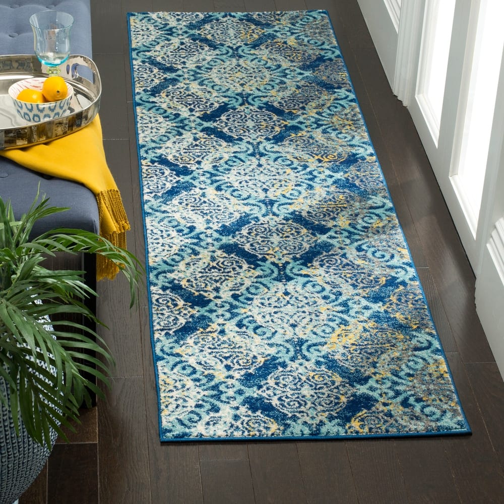 SAFAVIEH Evoke Deschka Vintage Boho Medallion Rug
