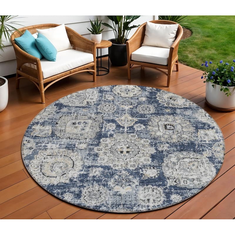 HomeRoots Floral Transitional Rectangle Outdoor Rug - 8' Round
