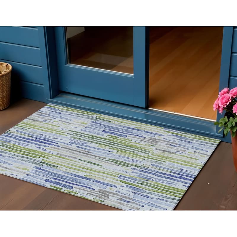 HomeRoots Striped Modern Rectangle Outdoor Rug - 3' x 5'