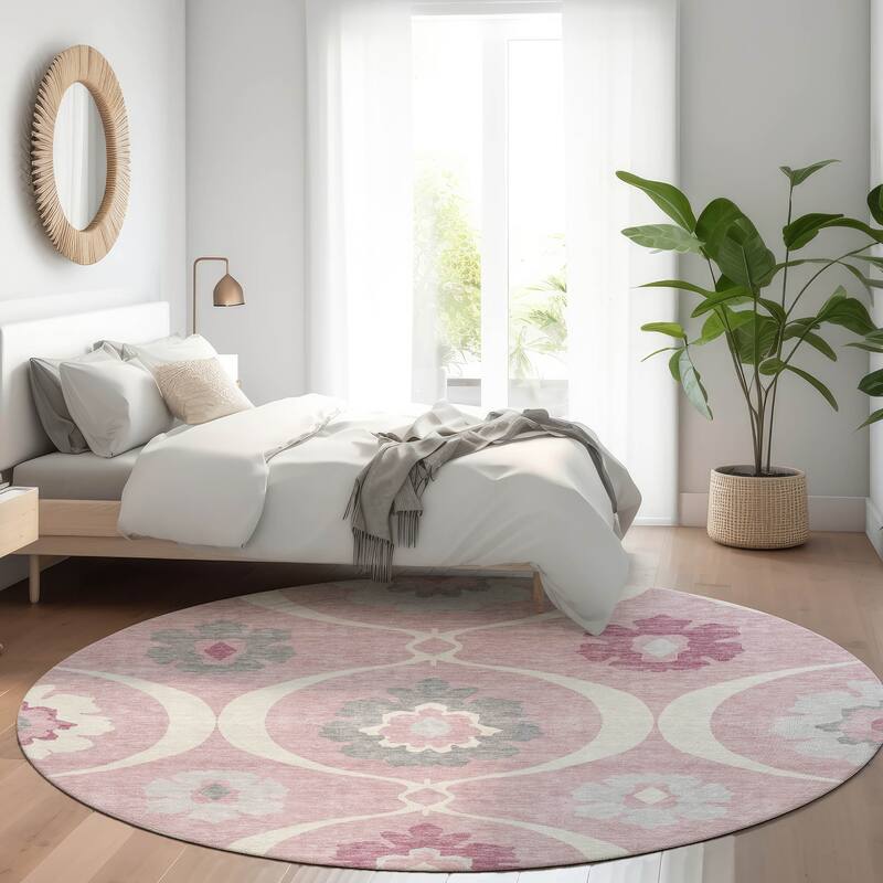 Machine Washable Indoor/ Outdoor Chantille Floral Geo Rug