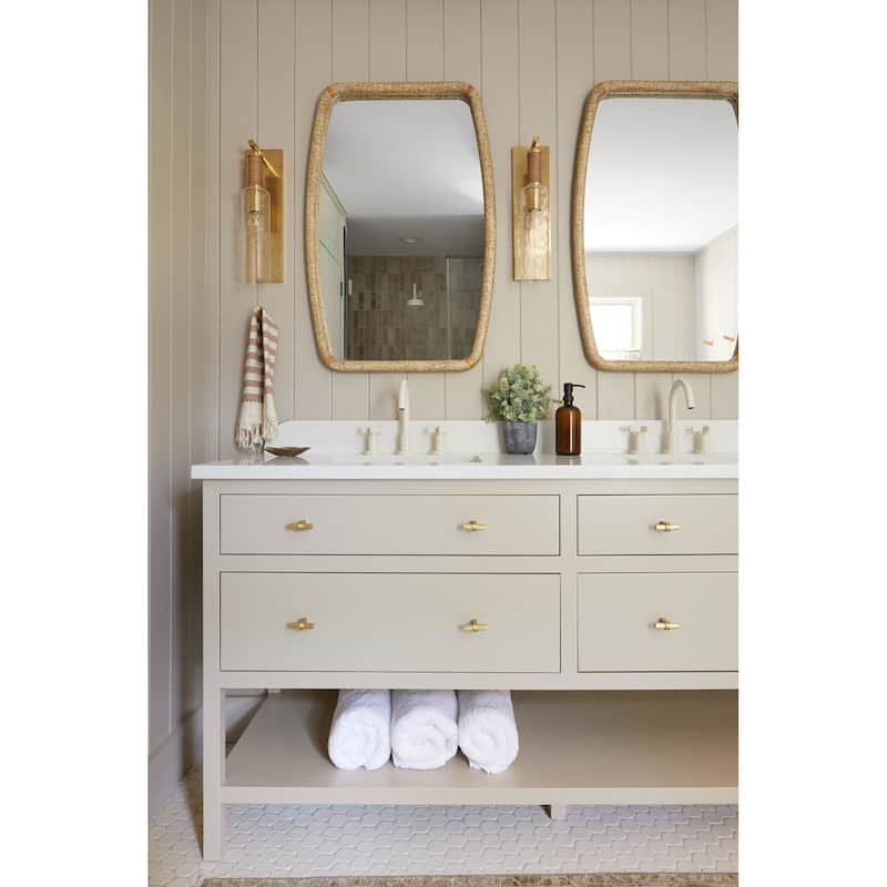 Hudson Valley Lighting 2618 Eastchester 18" Tall Wall Sconce