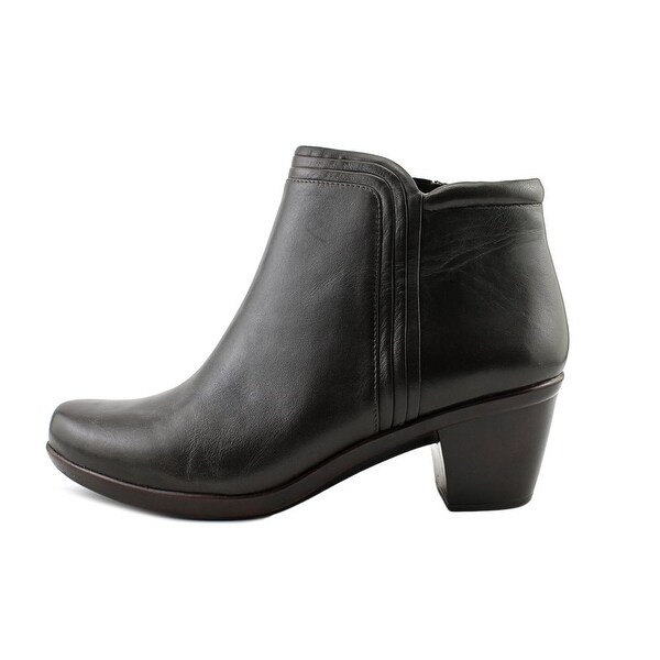naturalizer elisabeth bootie