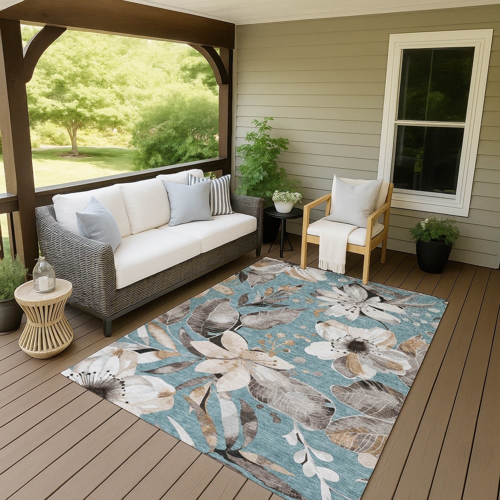 Machine Washable Indoor/ Outdoor Floral Chantille Rug