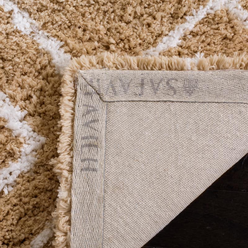 SAFAVIEH Handmade Toronto Shag Shaniqua Polyester Rug