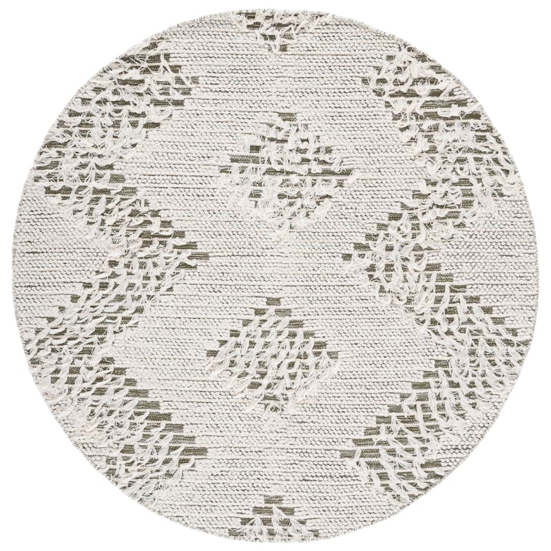 SAFAVIEH Flatweave Vermont Gulja Boho Wool Rug - 6' Round - Ivory/Green