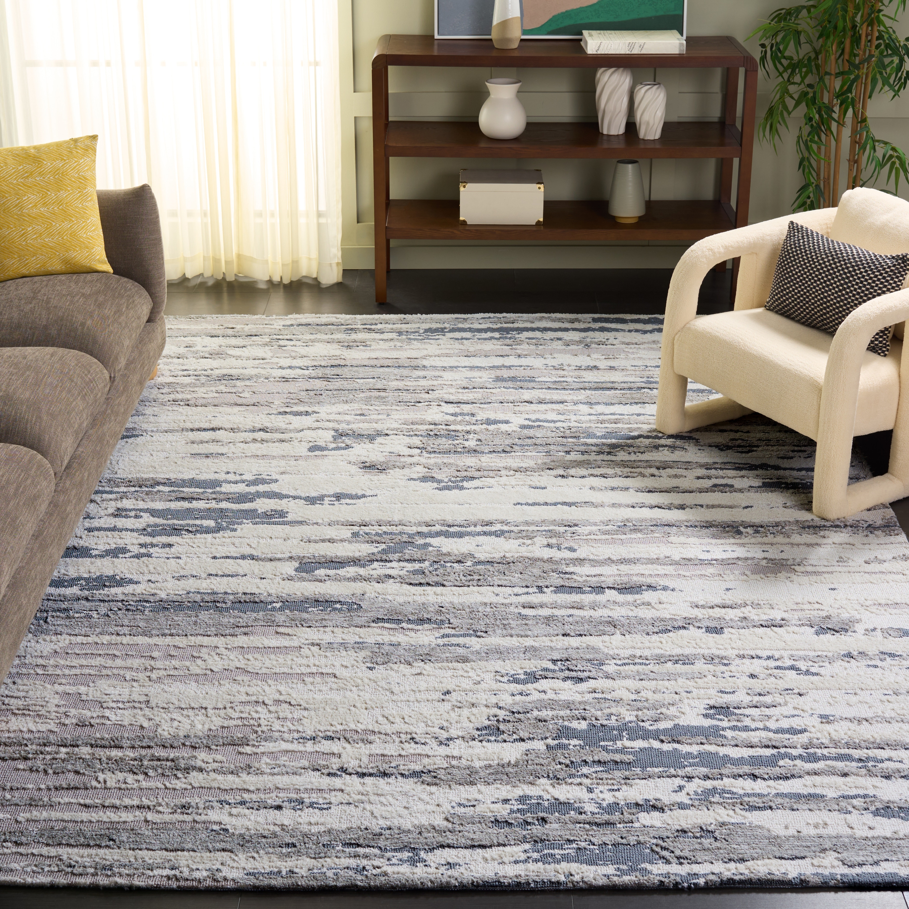 SAFAVIEH Audrey Essi Modern & Contemporary Rug
