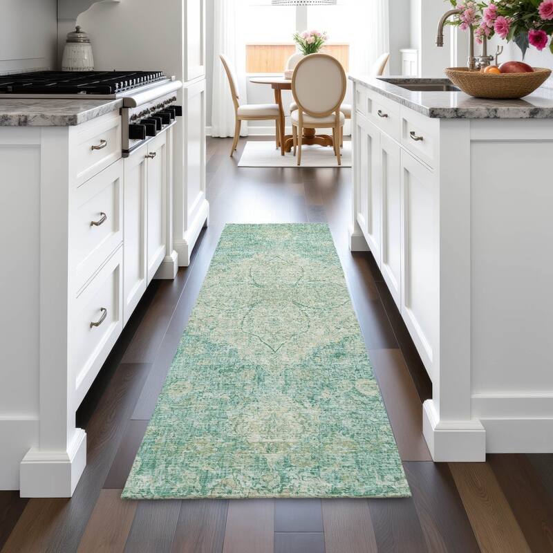 Machine Washable Indoor/Outdoor Traditional Global Chantille Rug
