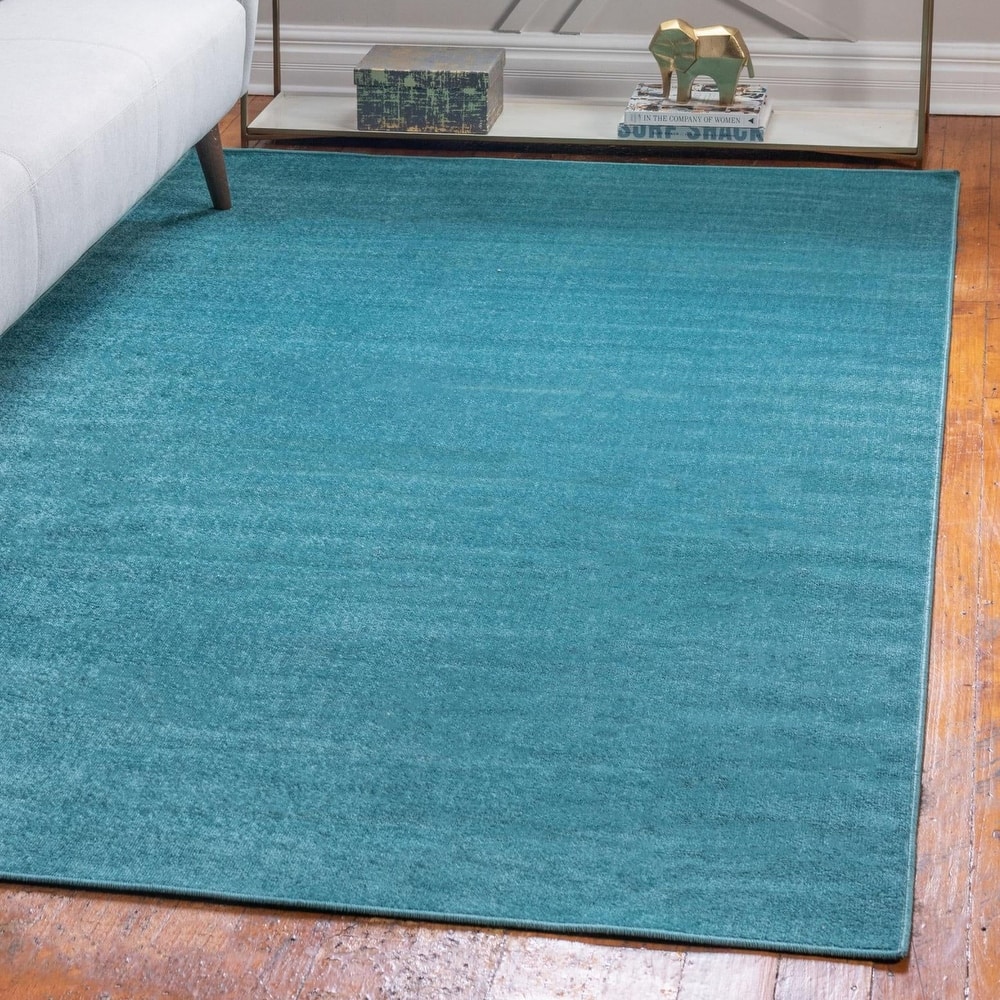 Traditional Yhogarc Collection Area Rug