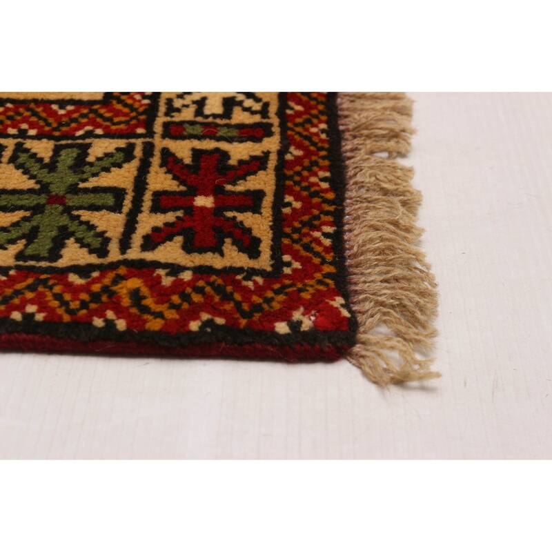 ECARPETGALLERY Hand-knotted Melis Red Wool Rug - 3'11 x 6'5