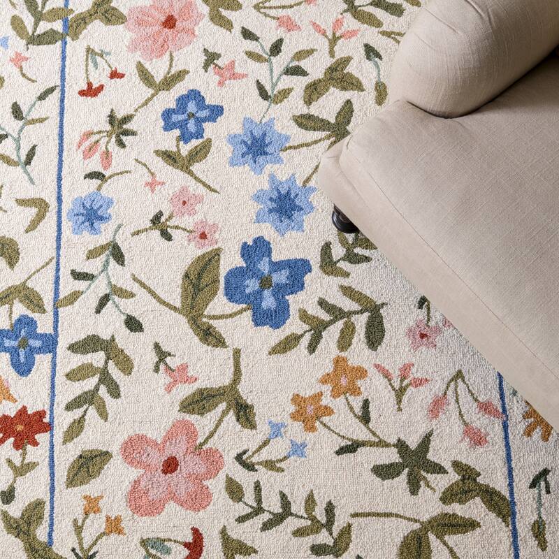 Martha Stewart by SAFAVIEH Handmade Hrvojka Wool Rug