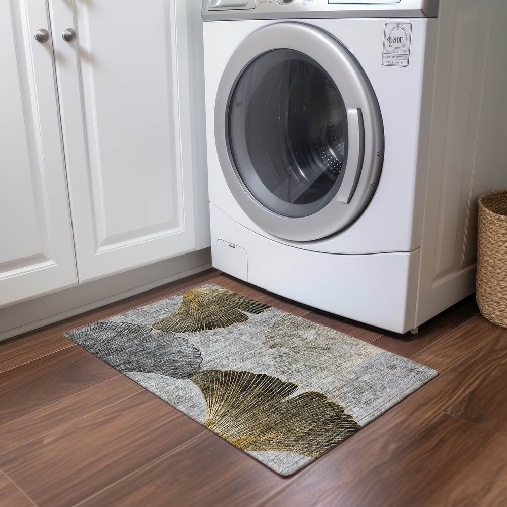 Machine Washable Indoor/ Outdoor Chantille Modern Floral Rug