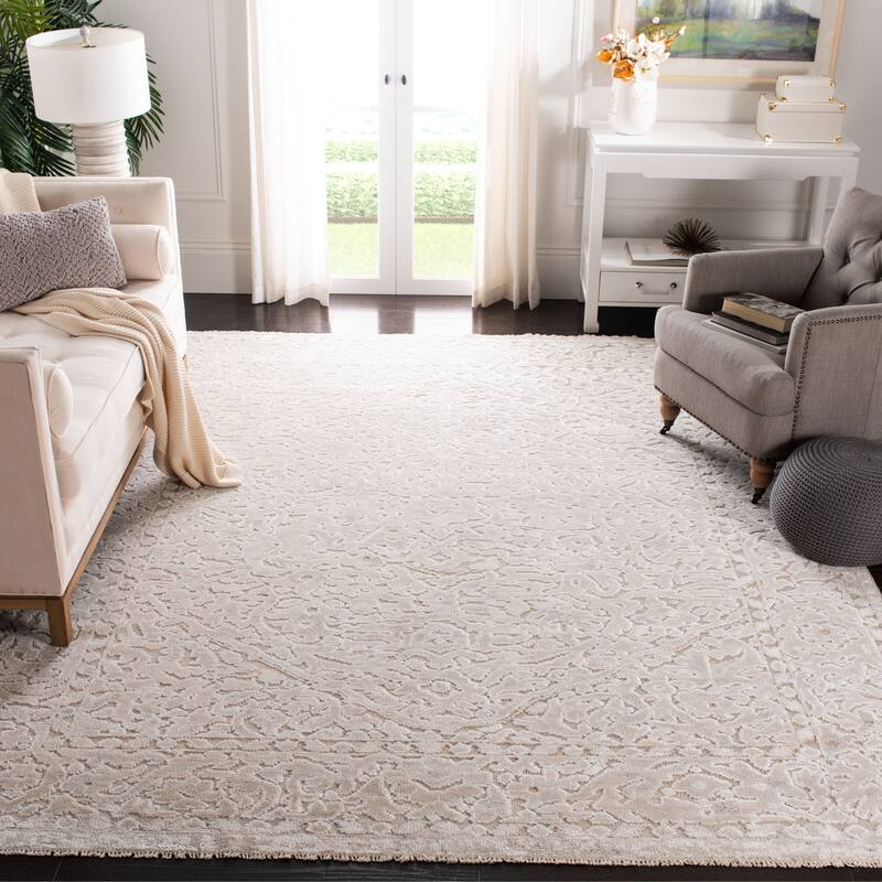SAFAVIEH Centennial Gjeraqina Hand-knotted Wool Rug - 8' x 10' - Silver/Grey
