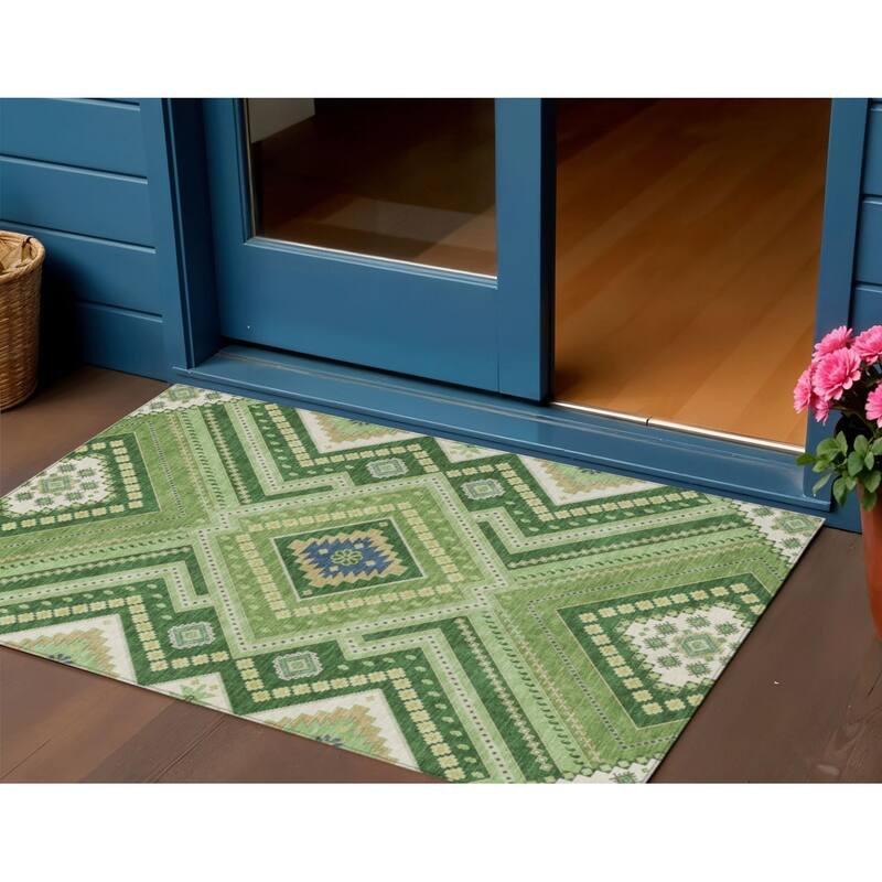 HomeRoots Tribal Transitional Rectangle Outdoor Rug - 3' x 5'