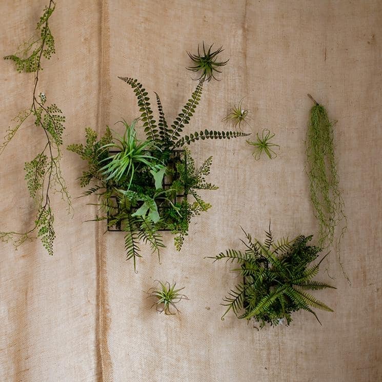RusticReach Artificial Plant Metal Frame Wall Décor