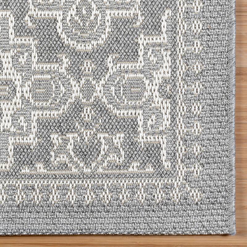 Gertmenian Ringley Luxury Thick Polypropylene Flatwoven Indoor/Outdoor Area Rug Collection
