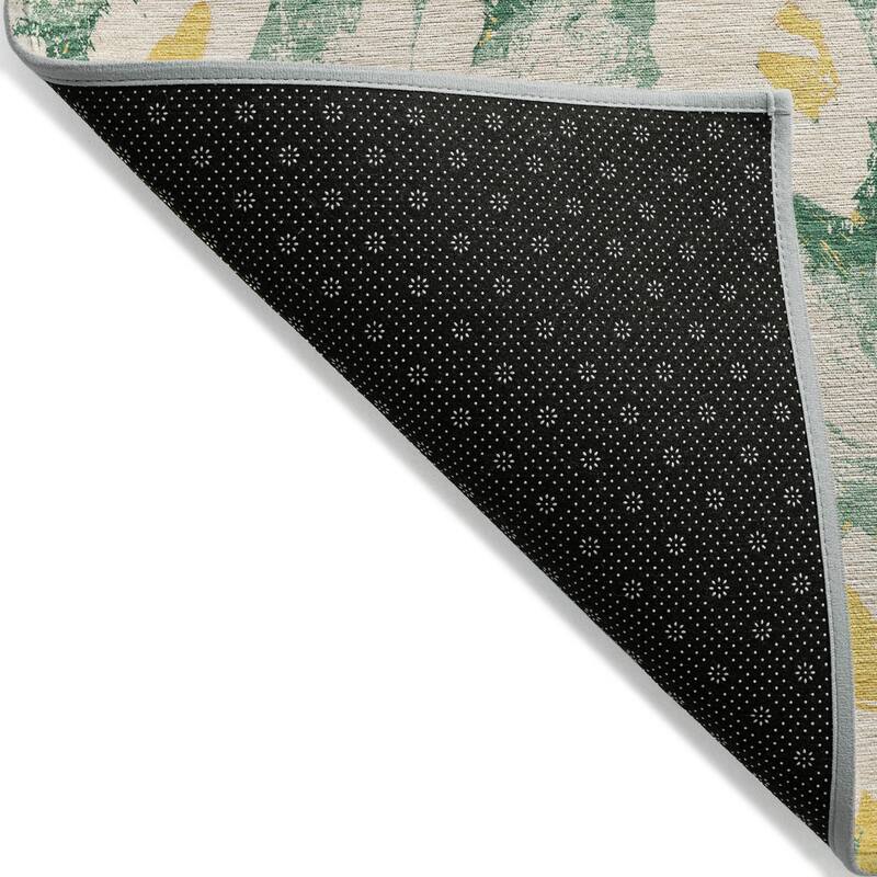 Machine Washable Indoor/ Outdoor Modern Daisy Chantille Rug