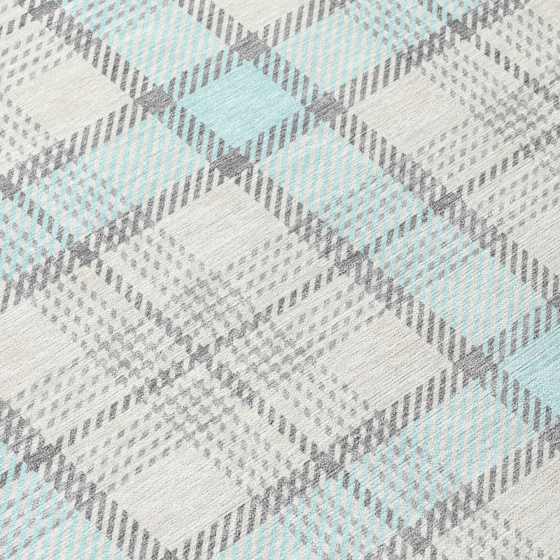 Machine Washable Indoor/ Outdoor Casual Plaid Chantille Rug