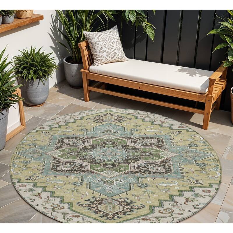 HomeRoots Oriental Traditional Rectangle Outdoor Rug - 8' Round