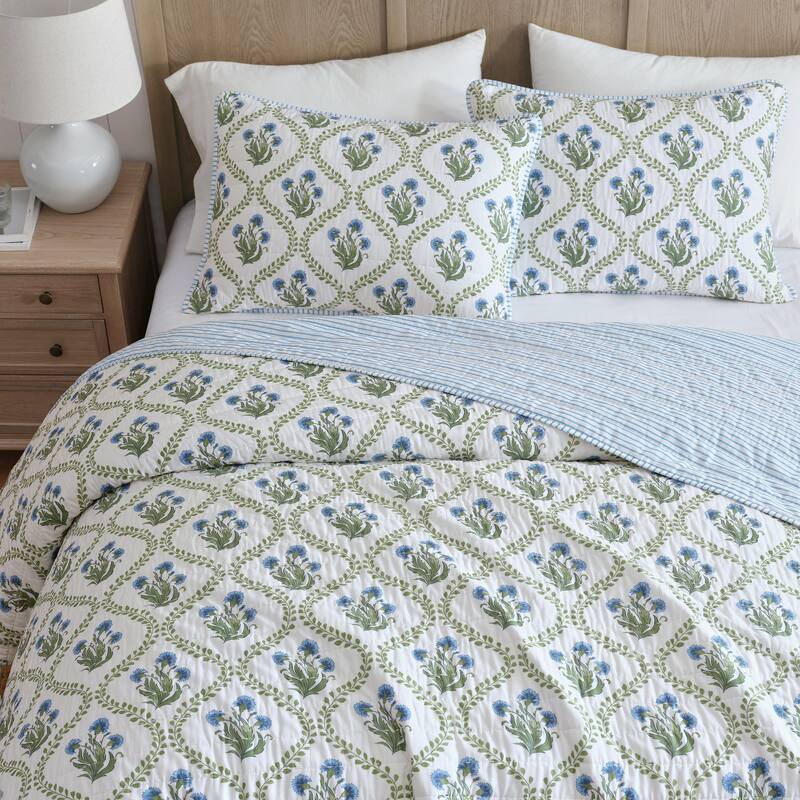 Martha Stewart Chloe Green Cotton Reversible Quilt Set