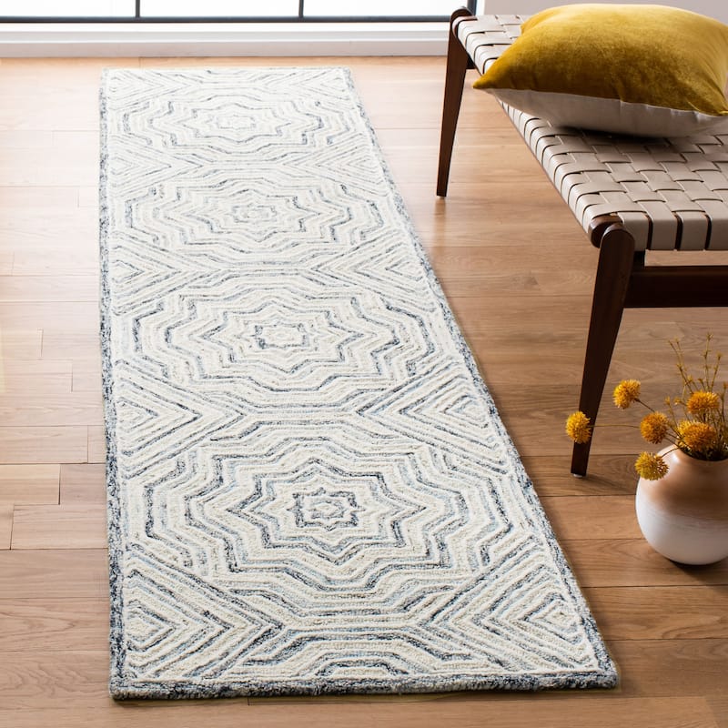 SAFAVIEH Handmade Capri Meleri Contemporary Wool Rug - 2'3" x 9' Runner - Beige/Blue
